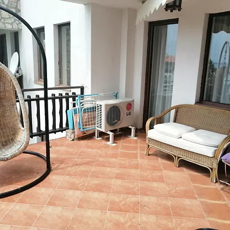 Monastery Seafront Apartment Sveti Vlas